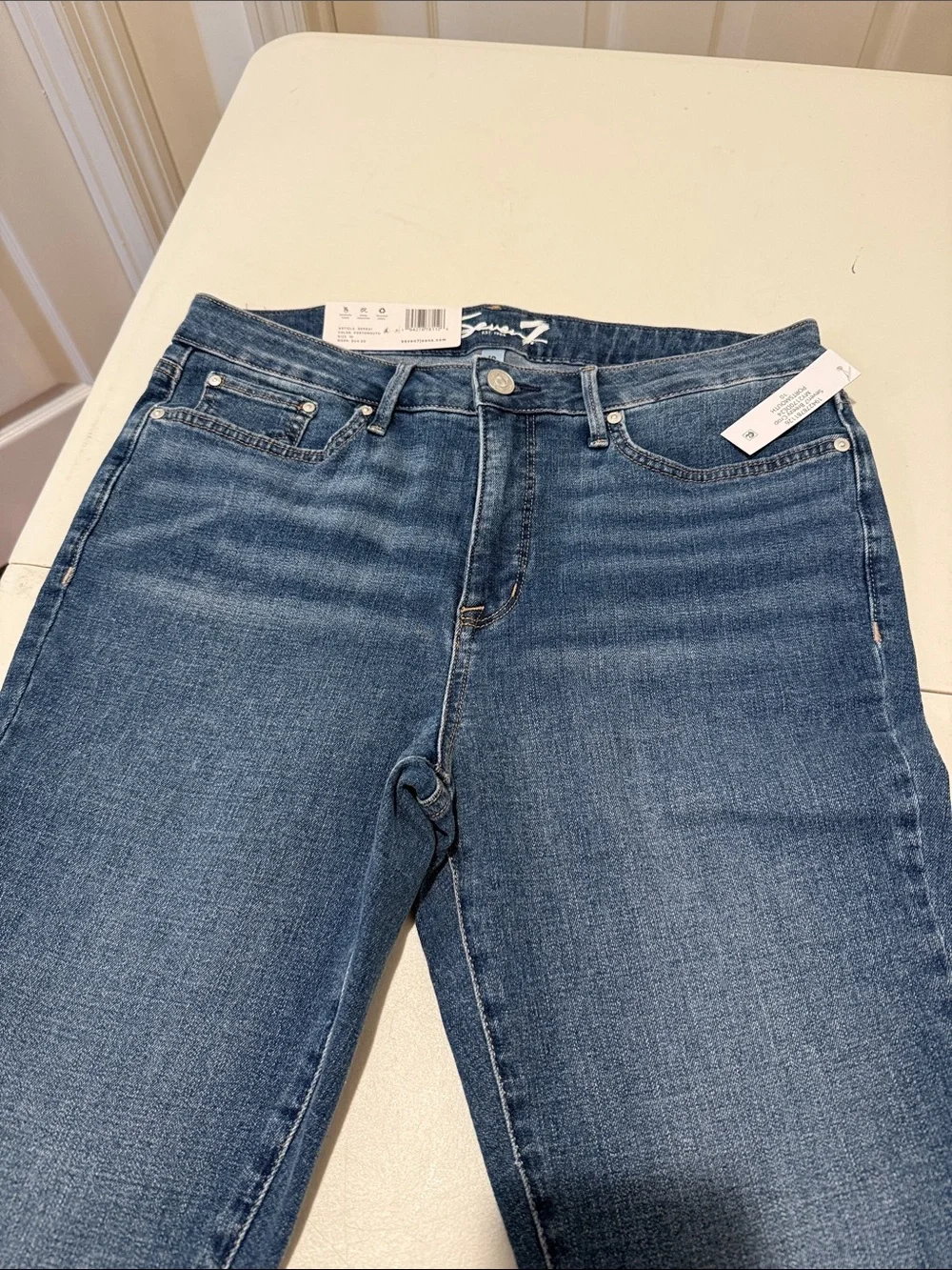 NWT Seven7 Breezy Crop High Rise Skimmer Autumn Jean 10 Beachy Bermuda Slimming